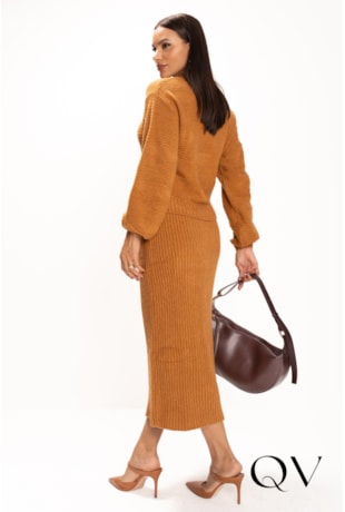 CONJUNTO EM TRICOT COM FENDA LATERAL CARAMELO - LEKAZIS
