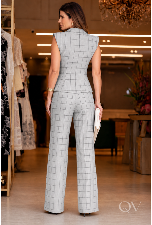 CONJUNTO LECLER EM ALFAIATARIA CINZA - LUZIA FAZZOLLI