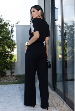 CONJUNTO RETO COM CALÇA EM MOLETINHO PRETO - LUZIA FAZZOLLI