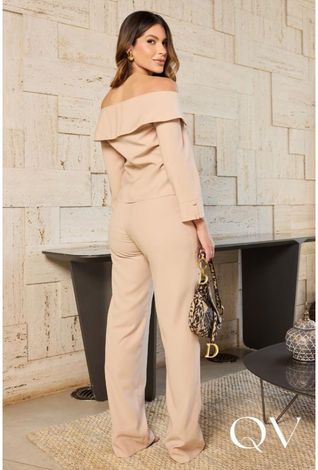 CONJUNTO RETO EM ALFAIATARIA AVELÃ - DOCE MARIA CONJUNTO RETO EM ALFAIATARIA AVELÃ - DOCE MARIA