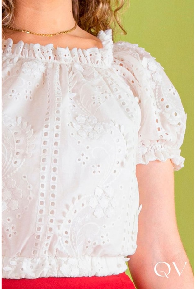 CROPPED CIGANINHA LAISE COM BORDADO OFF WHITE - PURO SHARMY CROPPED CIGANINHA LAISE COM BORDADO OFF WHITE - PURO SHARMY