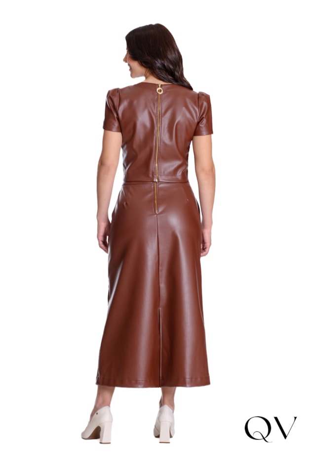 CROPPED EM TECIDO PLANO COM ASPECTO EM COURO MARROM - HAPUK