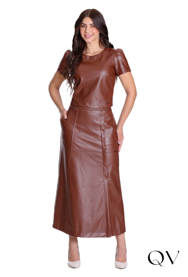 CROPPED EM TECIDO PLANO COM ASPECTO EM COURO MARROM - HAPUK