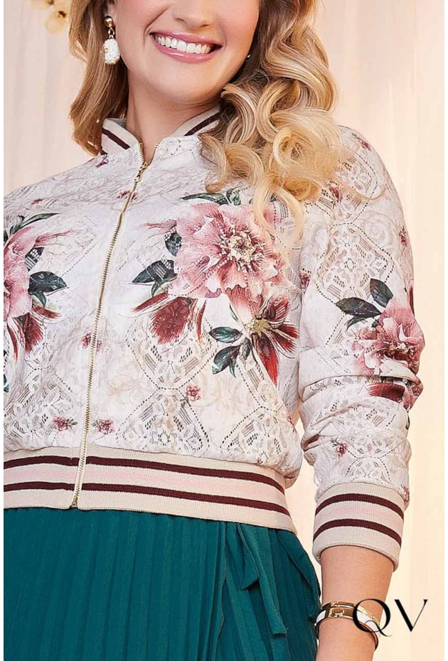JAQUETA BOMBER DE RENDA FLORAL BEGE - FASCÍNIUS JAQUETA BOMBER DE RENDA FLORAL BEGE - FASCÍNIUS