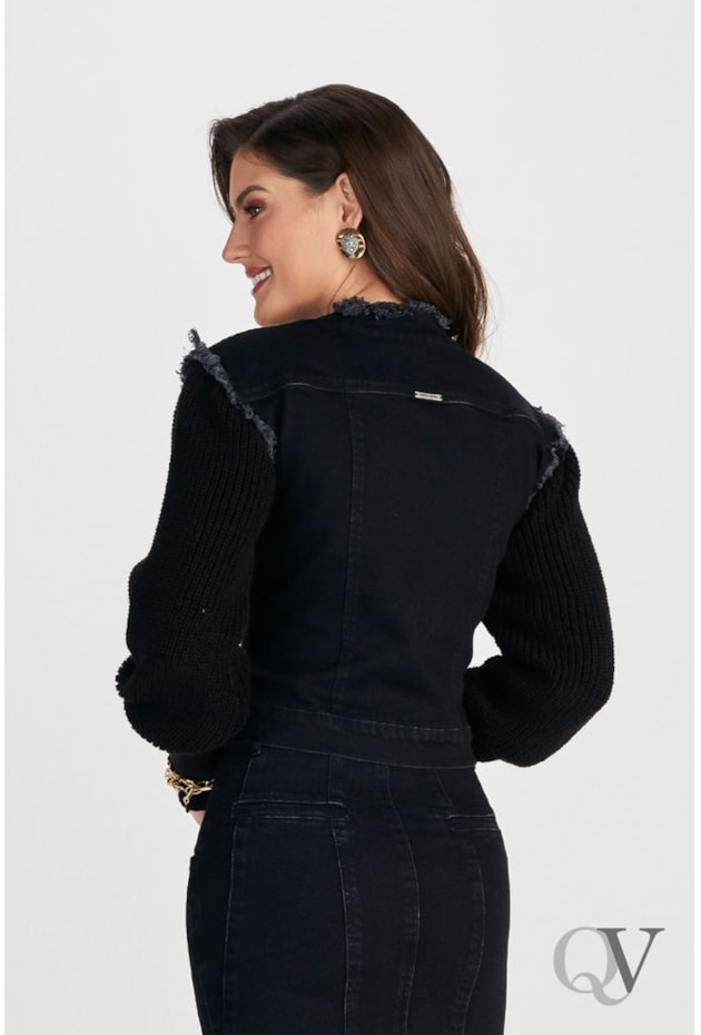 JAQUETA JEANS BLACK GOLA E CAVA DESFIADA - TITANIUM JEANS JAQUETA JEANS BLACK GOLA E CAVA DESFIADA - TITANIUM JEANS