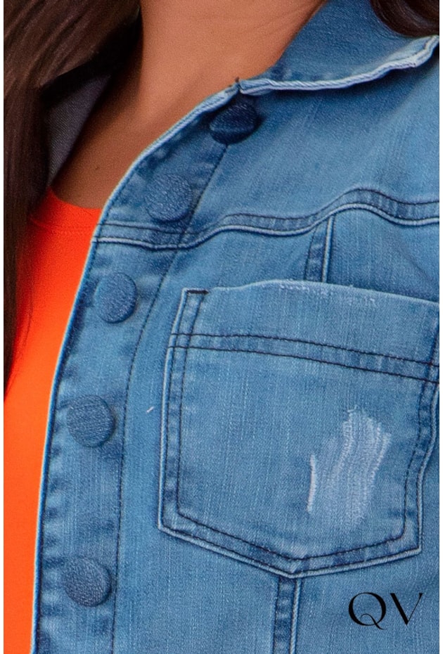 JAQUETA JEANS COM BORDADO DE CORAÇÕES AZUL CLARO - HAPUK JAQUETA JEANS COM BORDADO DE CORAÇÕES AZUL CLARO - HAPUK