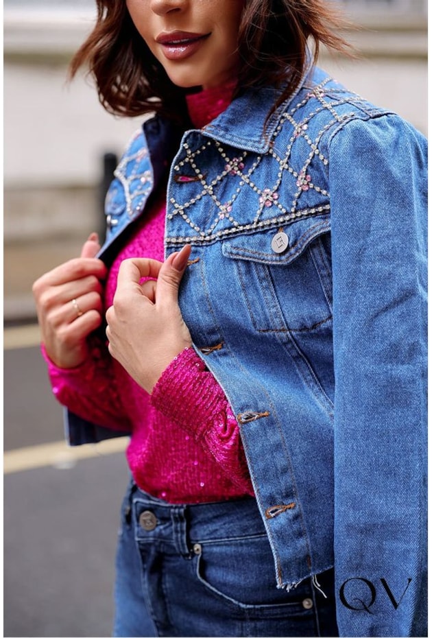 JAQUETA JEANS DENIM COM BORDADO - LUZIA FAZZOLLI JAQUETA JEANS DENIM COM BORDADO - LUZIA FAZZOLLI