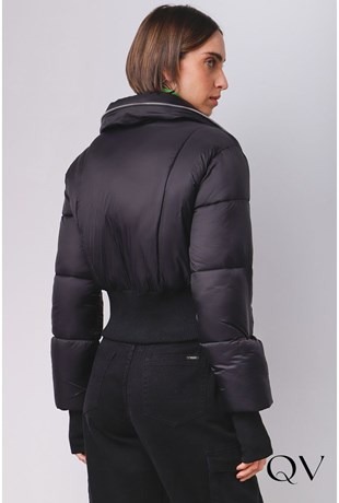 JAQUETA PUFFER BIKER COM DEDEIRA PRETO - MAMÔ