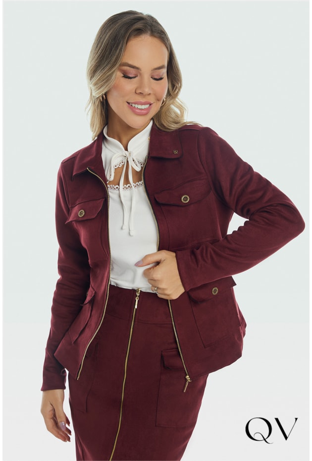 JAQUETA SUEDE COM MAXI BOLSOS MARSALA - VIA TOLENTINO JAQUETA SUEDE COM MAXI BOLSOS MARSALA - VIA TOLENTINO