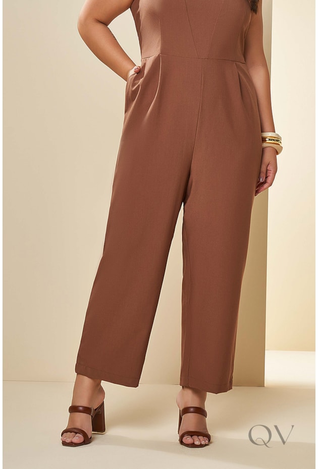 MACACÃO SEM MANGA EM PLANO ALFAIATARIA MARROM - DOCE TRAMA