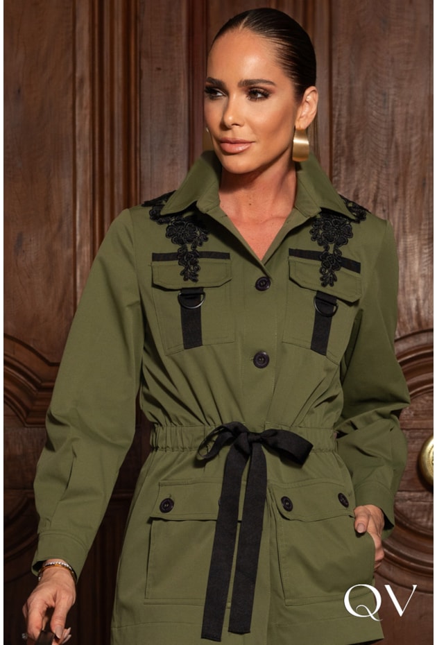 PARKA EM SARJA CARGO VERDE - LUZIA FAZZOLLI PARKA EM SARJA CARGO VERDE - LUZIA FAZZOLLI
