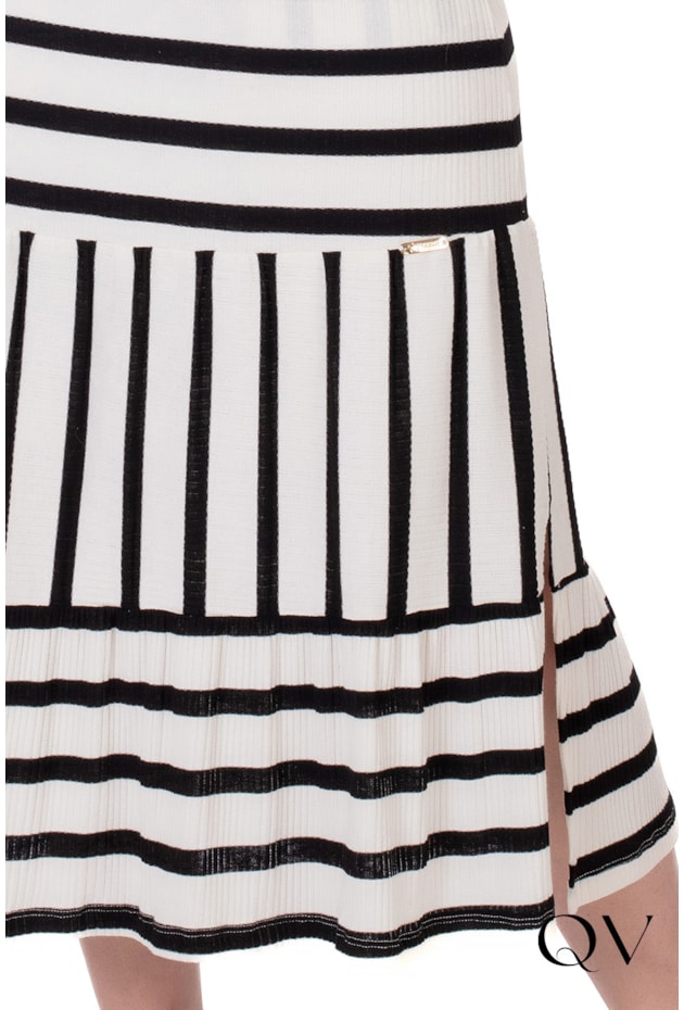 SAIA CANELADA LISTRADA PRETO - HAPUK