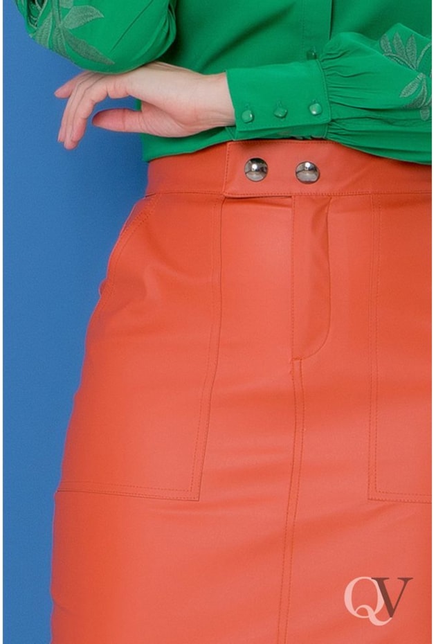 SAIA CHANEL DE COURO ECO CARAMELO - PURO SHARMY SAIA CHANEL DE COURO ECO CARAMELO - PURO SHARMY