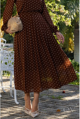 SAIA COM POÁ EM CHIFFON MARROM - JANY PIM