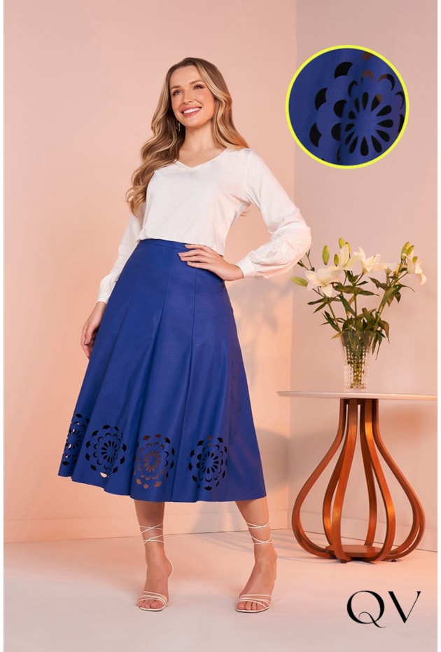 SAIA COURO ECO COM RECORTES A LASER AZUL - FASCÍNIUS SAIA COURO ECO COM RECORTES A LASER AZUL - FASCÍNIUS