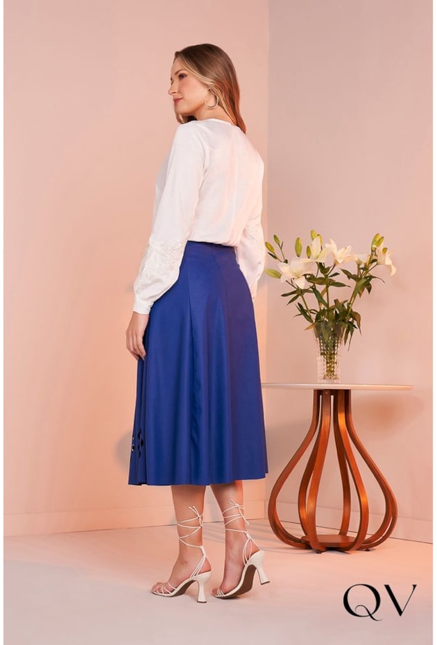 SAIA COURO ECO COM RECORTES A LASER AZUL - FASCÍNIUS SAIA COURO ECO COM RECORTES A LASER AZUL - FASCÍNIUS