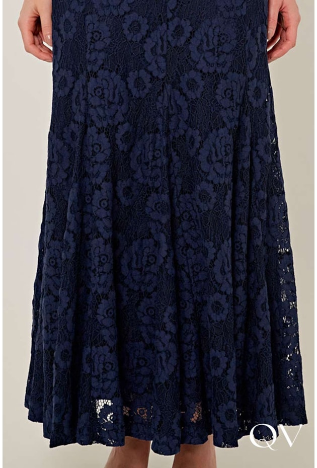 SAIA EVASÊ EM RENDA DE ALGODÃO MARINHO - LINDA DE MORRER SAIA EVASÊ EM RENDA DE ALGODÃO MARINHO - LINDA DE MORRER