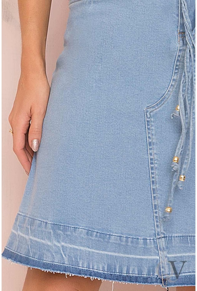 SAIA EVASÊ JEANS BARRA DESFEITA E CORDÃO - LAURA ROSA SAIA EVASÊ JEANS BARRA DESFEITA E CORDÃO - LAURA ROSA
