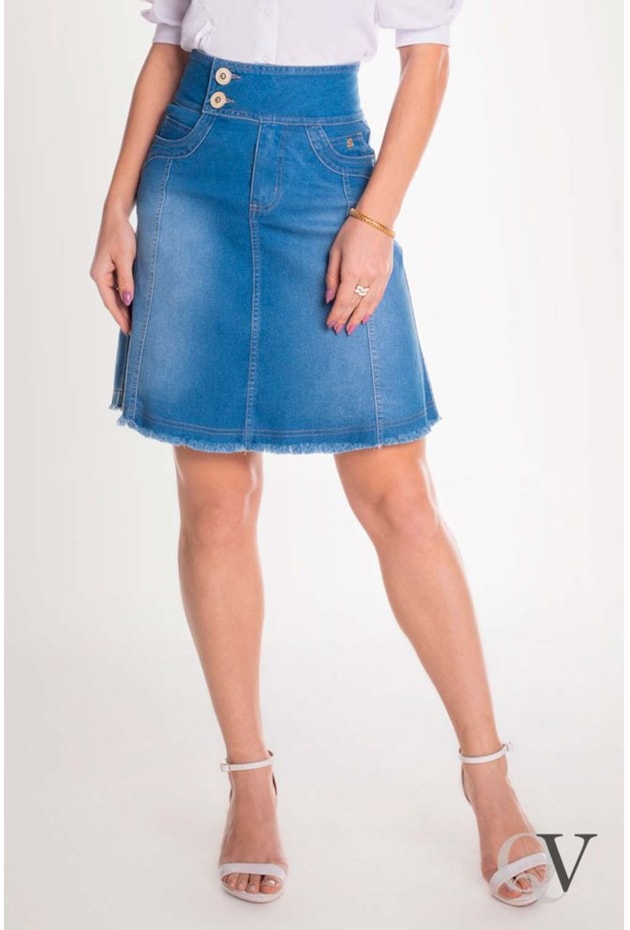 SAIA EVASÊ JEANS CÓS DIFERENCIADO E BARRA DESFIADA - VIA TOLENTINO SAIA EVASÊ JEANS CÓS DIFERENCIADO E BARRA DESFIADA - VIA TOLENTINO