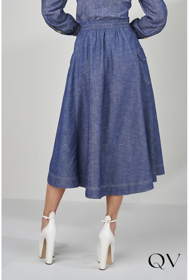 SAIA EVASÊ MAXI MIDI COM BOTÕES AZUL - TITANIUM JEANS SAIA EVASÊ MAXI MIDI COM BOTÕES AZUL - TITANIUM JEANS