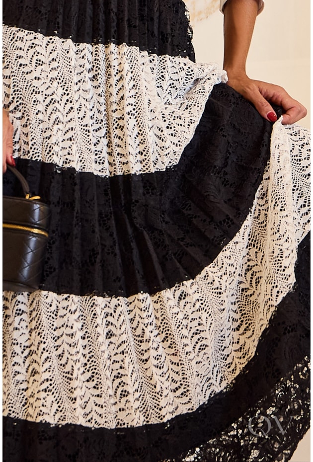 SAIA GODÊ PLISSADA EM RENDA BICOLOR - LUZIA FAZZOLLI