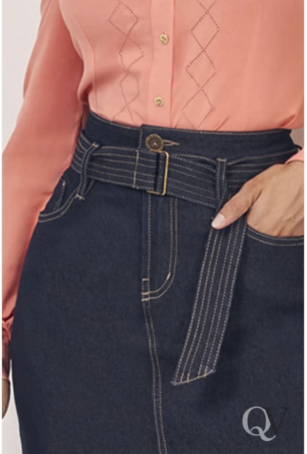 SAIA JEANS MIDI LÁPIS FENDA FRONTAL COM CINTO - VIA TOLENTINO SAIA JEANS MIDI LÁPIS FENDA FRONTAL COM CINTO - VIA TOLENTINO