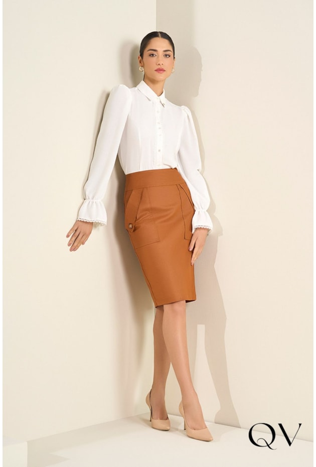 SAIA LÁPIS JEANS RESINADA COM LAPELA - VIA TOLENTINO SAIA LÁPIS JEANS RESINADA COM LAPELA - VIA TOLENTINO