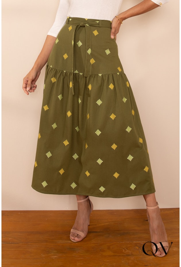 SAIA LINHO BORDADO VERDE MILITAR - LEKAZIS SAIA LINHO BORDADO VERDE MILITAR - LEKAZIS