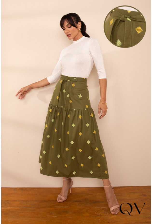 SAIA LINHO BORDADO VERDE MILITAR - LEKAZIS SAIA LINHO BORDADO VERDE MILITAR - LEKAZIS