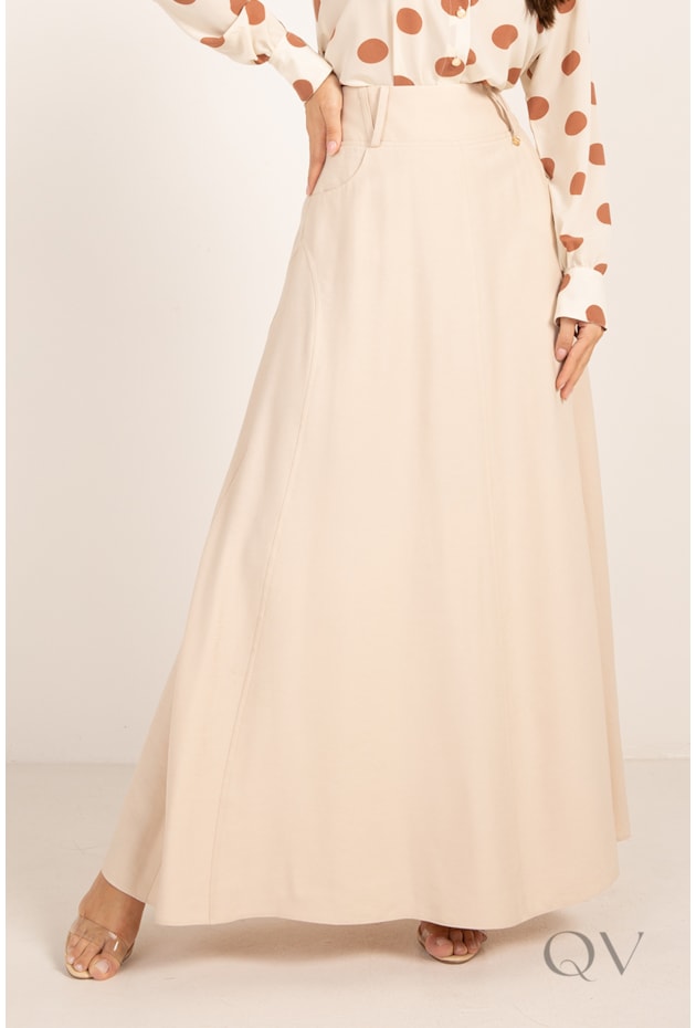 SAIA LONGA COM BOLSO EM VISCOSE ALFAIATARIA BEGE - LEKAZIS