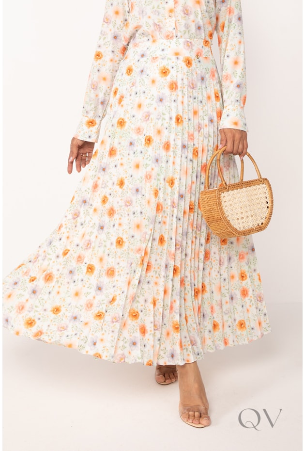 SAIA LONGA PLISSADA EM TOQUE DE SEDA FLORAL - LEKAZIS