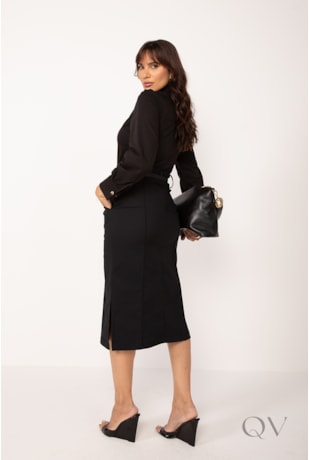 SAIA MIDI COM BOLSO EM ALFAIATARIA PRETO - LEKAZIS