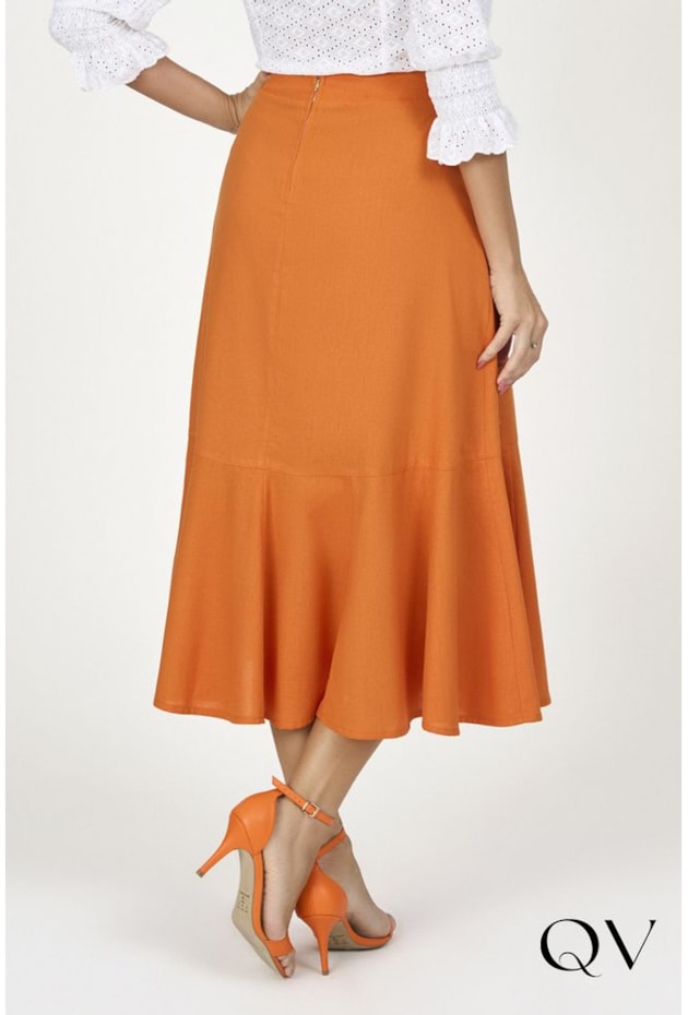 SAIA MIDI COM DETALHE DE AMARRAÇÃO NO CÓS LARANJA - VIA TOLENTINO SAIA MIDI COM DETALHE DE AMARRAÇÃO NO CÓS LARANJA - VIA TOLENTINO