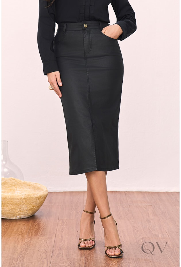 SAIA RETA EM RESINADA PRETO - TITANIUM JEANS