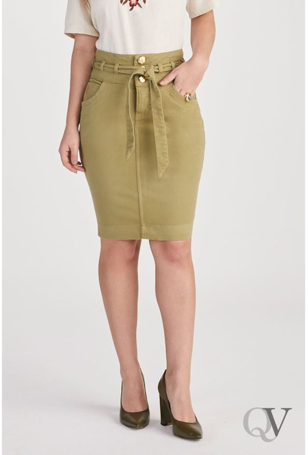 SAIA SARJA CÓS TRIPLO COM FAIXA COLOR VERDE - TITANIUM JEANS SAIA SARJA CÓS TRIPLO COM FAIXA COLOR VERDE - TITANIUM JEANS