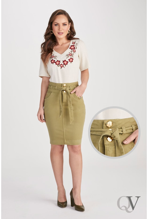 SAIA SARJA CÓS TRIPLO COM FAIXA COLOR VERDE - TITANIUM JEANS SAIA SARJA CÓS TRIPLO COM FAIXA COLOR VERDE - TITANIUM JEANS