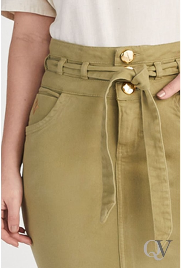 SAIA SARJA CÓS TRIPLO COM FAIXA COLOR VERDE - TITANIUM JEANS SAIA SARJA CÓS TRIPLO COM FAIXA COLOR VERDE - TITANIUM JEANS