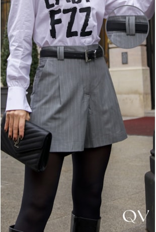 SHORT EM ALFAIATARIA RISCA DE GIZ CINZA - LUZIA FAZZOLLI SHORT EM ALFAIATARIA RISCA DE GIZ CINZA - LUZIA FAZZOLLI