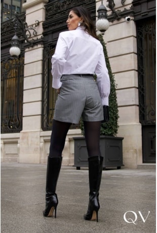 SHORT EM ALFAIATARIA RISCA DE GIZ CINZA - LUZIA FAZZOLLI SHORT EM ALFAIATARIA RISCA DE GIZ CINZA - LUZIA FAZZOLLI