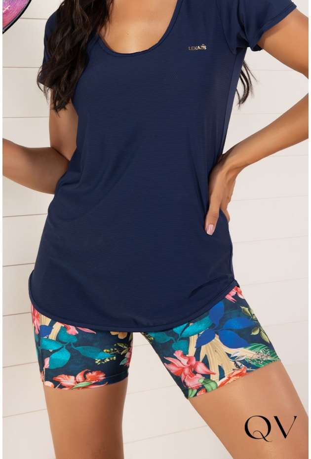 SHORTS COM BOLSO FLORAL MARINHO - LEKAZIS