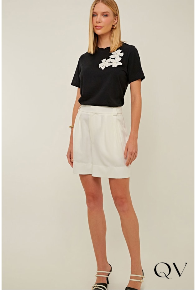 SHORTS EM ALFAIATARIA OFF WHITE - LINDA DE MORRER SHORTS EM ALFAIATARIA OFF WHITE - LINDA DE MORRER