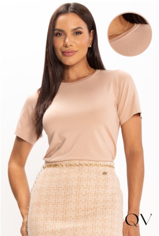 T-SHIRT BASIC EM VISCOLYCRA DECOTE ALONGADO NUDE - LEKAZIS