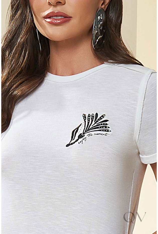 T-SHIRT COM ESTAMPA EM TRICOT FLAMÊ BRANCO - DOCE TRAMA