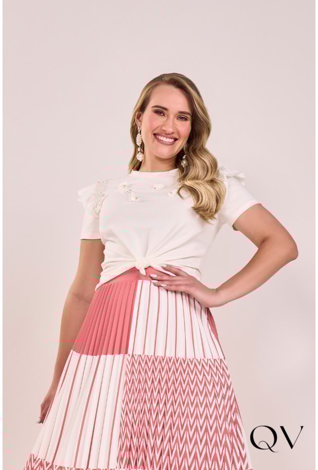 T-SHIRT EM ALGODÃO APLICAÇÃO DE BORDADOS OFF - FASCÍNIUS T-SHIRT EM ALGODÃO APLICAÇÃO DE BORDADOS OFF - FASCÍNIUS