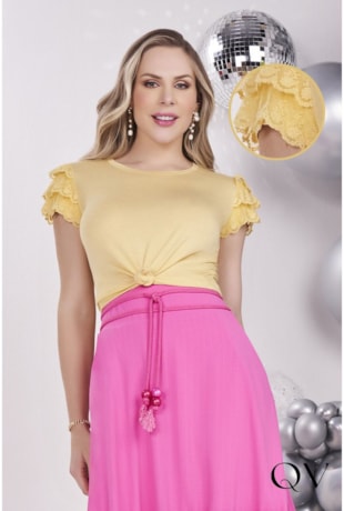 T-SHIRT EM MALHA COM BABADOS AMARELO - FASCÍNIUS