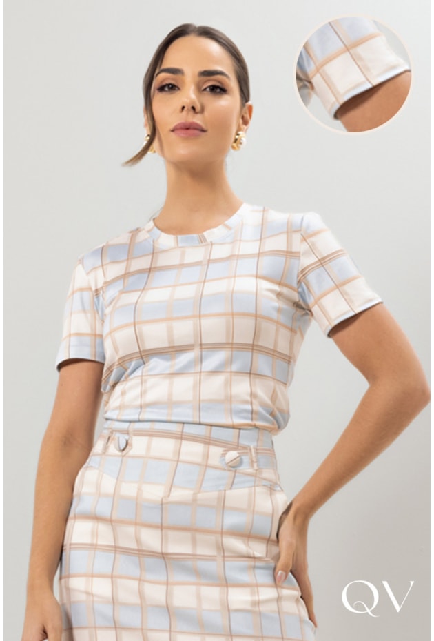 T-SHIRT EM MALHA ESTAMPADO - LAURA ROSA