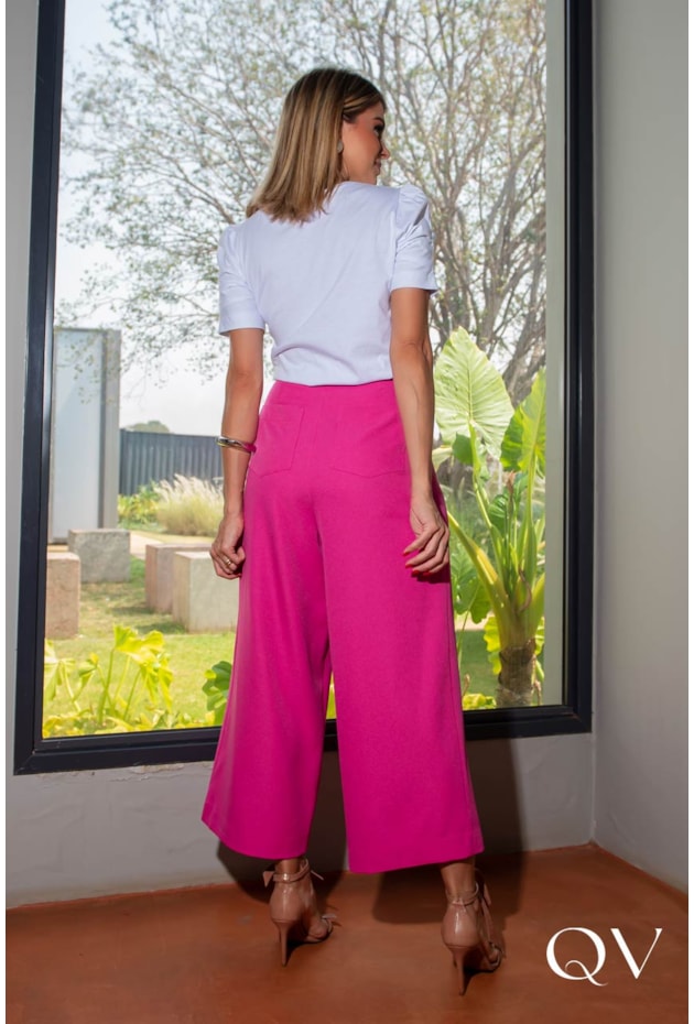 T-SHIRT EM MALHA FLORAL BRANCO - LUZIA FAZZOLLI T-SHIRT EM MALHA FLORAL BRANCO - LUZIA FAZZOLLI