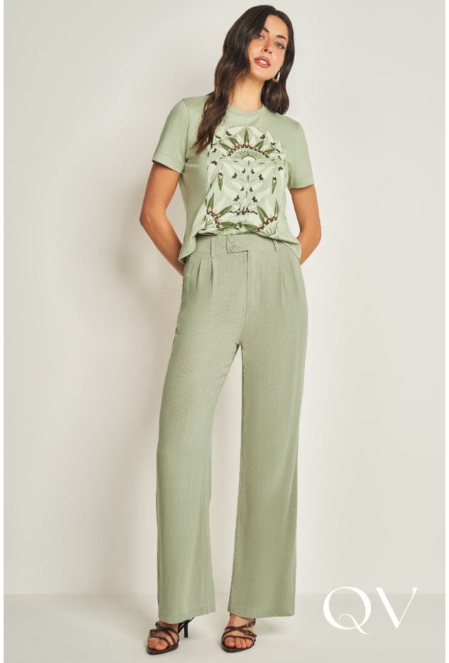 T-SHIRT EM MEIA MALHA VERDE CHÁ - DOCE TRAMA