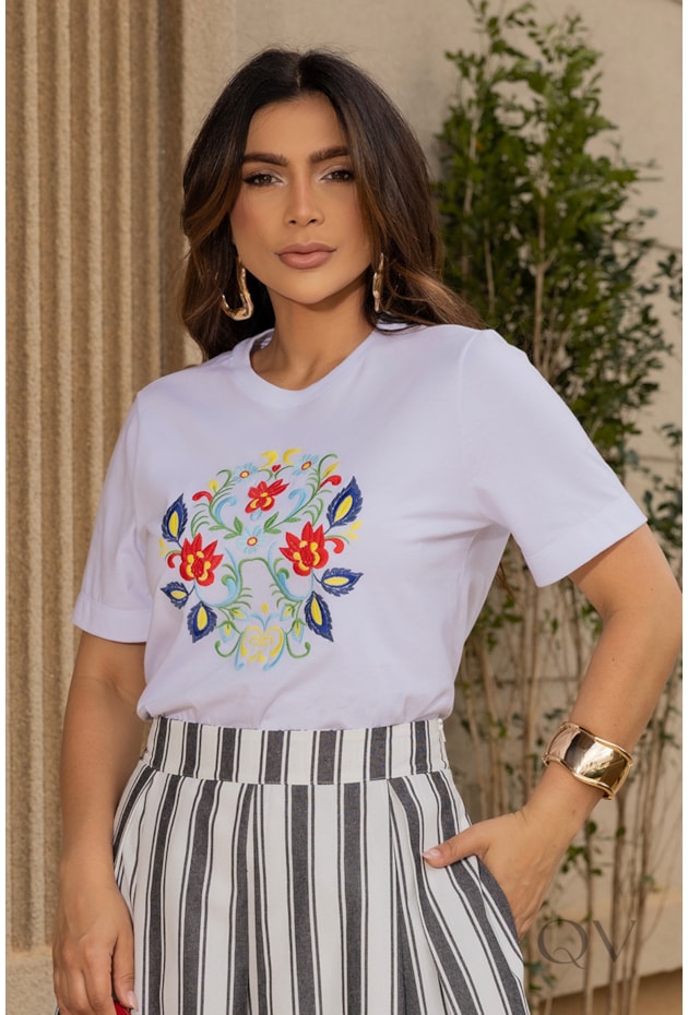 T-SHIRT ESTAMPA DE FLOR EM MALHA BRANCO - LUZIA FAZZOLLI