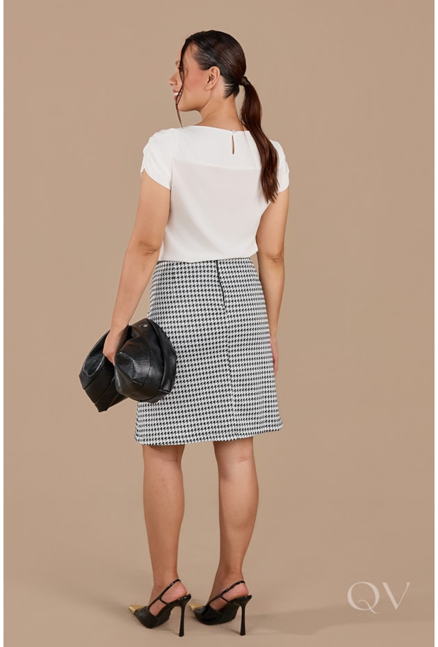 T-SHIRT ESTAMPADA EM BEGONIA OFF WHITE - JANY PIM